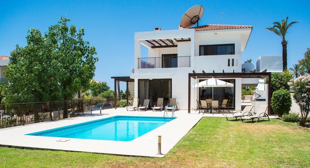Villa Hera Agios Theodoros Zimmer foto